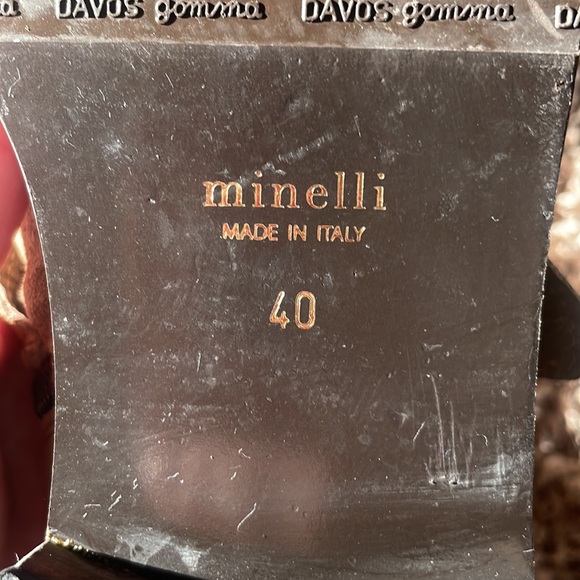 Suede boots - Picture 5 of 6